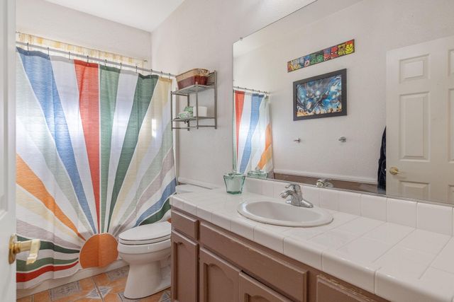 3605 E School Court, Visalia, CA 93292