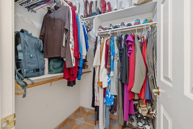 3605 E School Court, Visalia, CA 93292