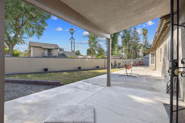 3605 E School Court, Visalia, CA 93292