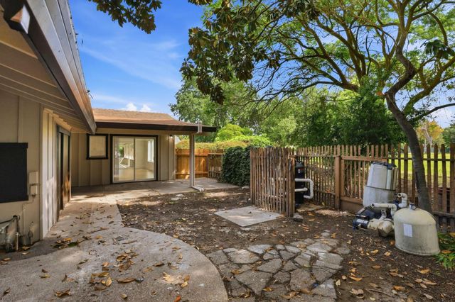 10716 Davis Rd, Stockton, CA 95209