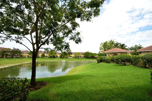 6037 SW 19th Pl 6037, North Lauderdale, FL 33068