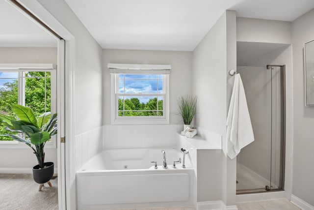 2214 Keim Drive, Aurora, IL 60503