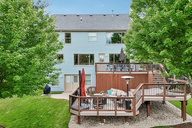 2214 Keim Drive, Aurora, IL 60503
