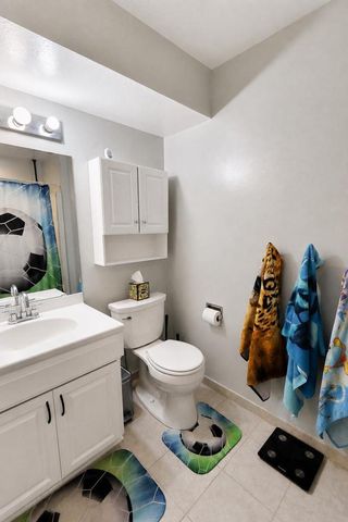 7 Greenwood COURT, Wind Point, WI 53402