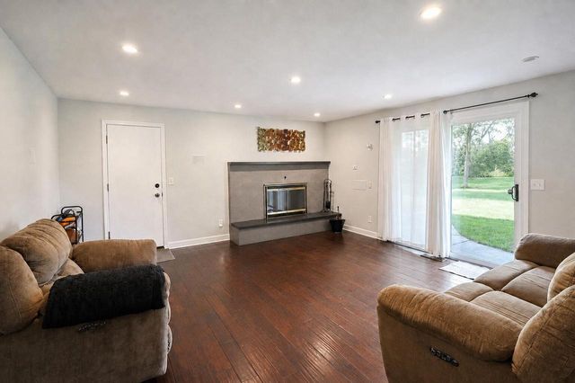 7 Greenwood COURT, Wind Point, WI 53402