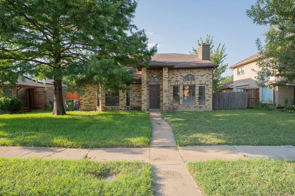 11805 Eloise Drive, Balch Springs, TX 75180