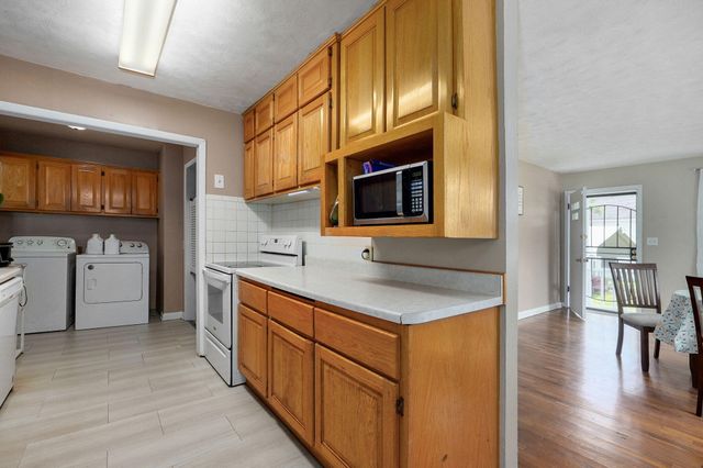 2021 W Olive Street, Springfield, MO 65802