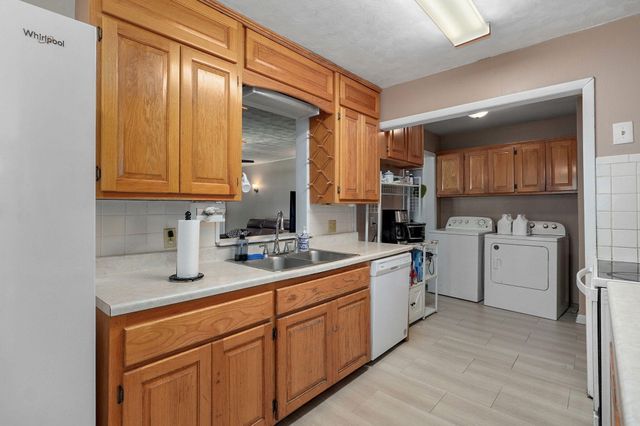2021 W Olive Street, Springfield, MO 65802