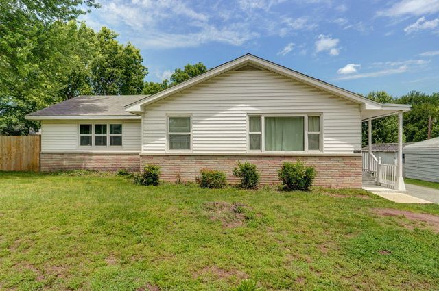 2021 W Olive Street, Springfield, MO 65802