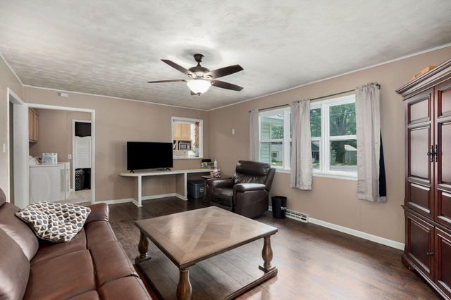 2021 W Olive Street, Springfield, MO 65802