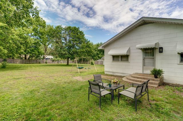 2021 W Olive Street, Springfield, MO 65802