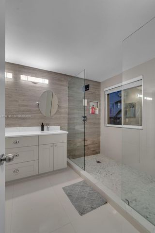 714 Heritage Dr, Weston, FL 33326