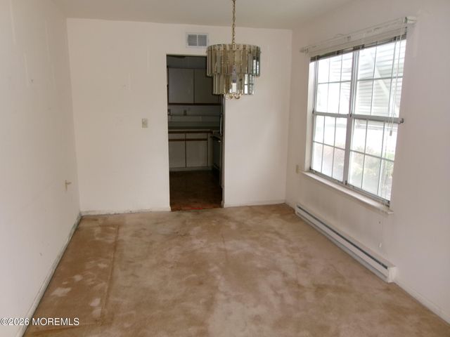 6 Harrow Place, Manchester, NJ 08759
