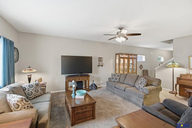 1627 Blanca Drive, Lincoln, NE 68521