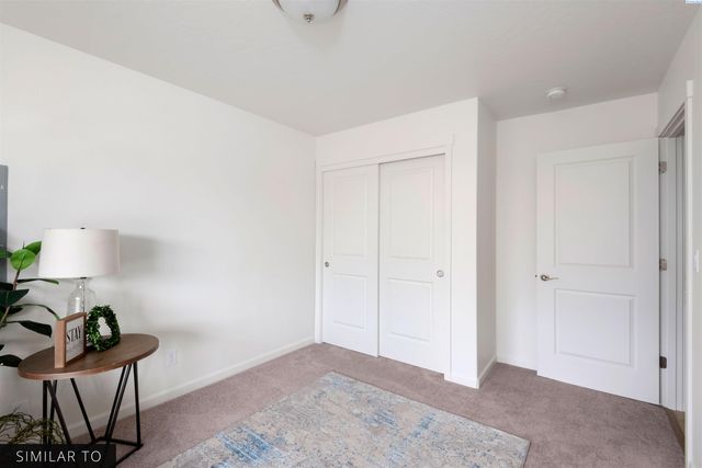 7061 W 38th Ave, Kennewick, WA 99338