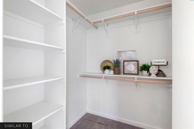 7061 W 38th Ave, Kennewick, WA 99338