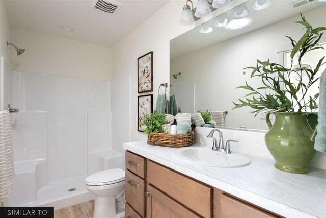 7061 W 38th Ave, Kennewick, WA 99338