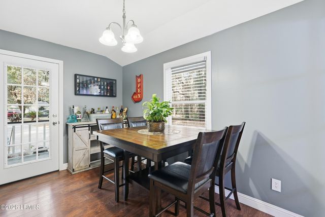 8 Meredith Lane, Beaufort, SC 29907