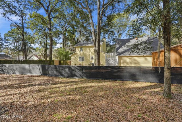 8 Meredith Lane, Beaufort, SC 29907