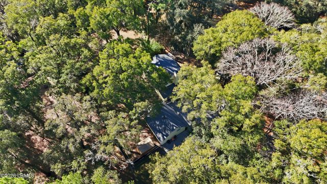 8 Meredith Lane, Beaufort, SC 29907