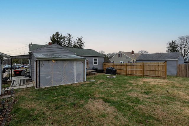 2817 Hillside Avenue, Springfield, OH 45503