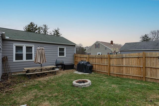 2817 Hillside Avenue, Springfield, OH 45503