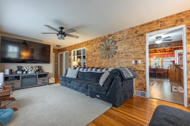 2817 Hillside Avenue, Springfield, OH 45503