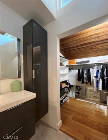 5460 White Oak A305, Encino, CA 91316