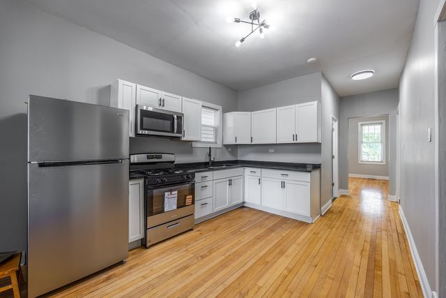3714 W Cortland Street 1, Chicago, IL 60647