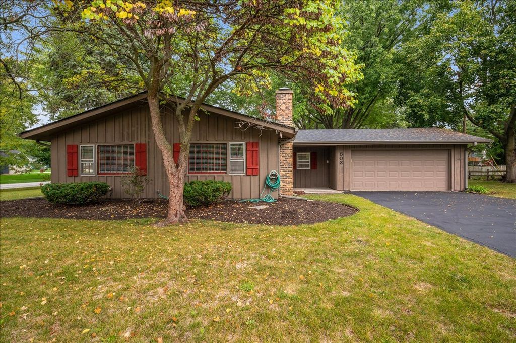 503 W State Street, North Aurora, IL 60542