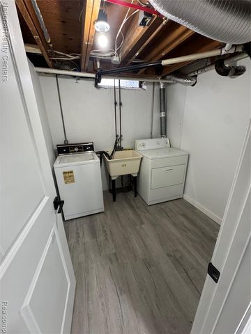 45480 Keding Street, Utica, MI 48317