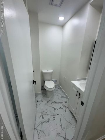 45480 Keding Street, Utica, MI 48317