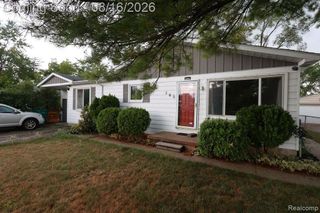 360 Woodlawn Avenue, York Charter Township, MI 48198