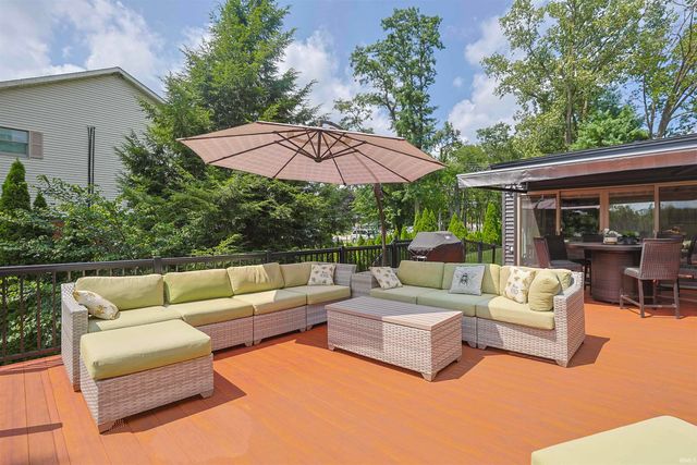 10098 Jefferson Road, Osceola, IN 46561