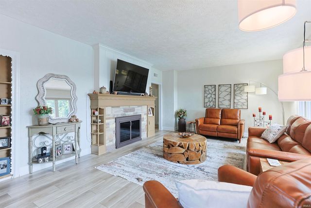 10098 Jefferson Road, Osceola, IN 46561