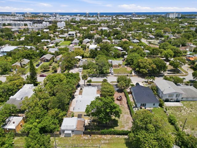 216 SW 2nd Avenue, Delray Beach, FL 33444
