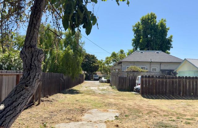 131 Trevethan, Santa Cruz, CA 95062