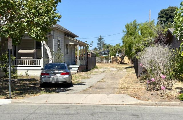 131 Trevethan, Santa Cruz, CA 95062
