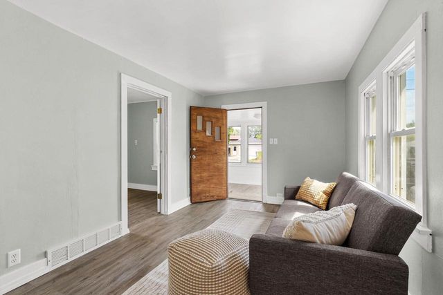 1837 PLYMOUTH STREET, Oshkosh, WI 54901