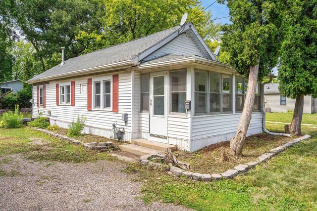 1837 PLYMOUTH STREET, Oshkosh, WI 54901