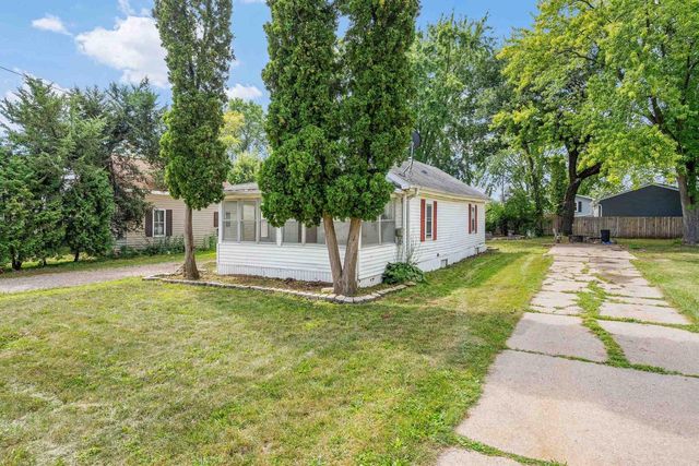 1837 PLYMOUTH STREET, Oshkosh, WI 54901