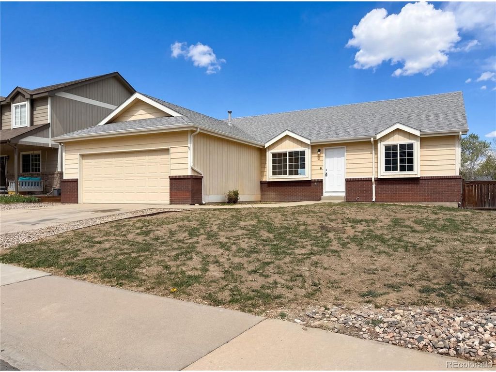4098 La Junta Dr, Loveland, CO 80538
