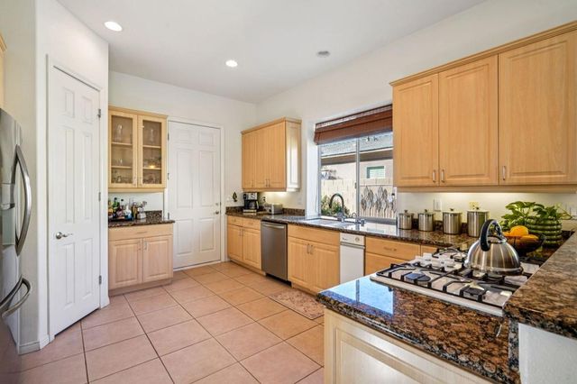 64 Paris Way, Rancho Mirage, CA 92270