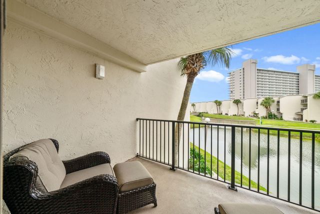 8727 Thomas Drive UNIT B17, Panama City Beach, FL 32408