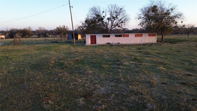 12301 HWY 36, Comanche, TX 76442