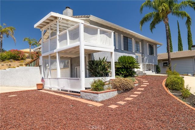 30745 Long Point, Canyon Lake, CA 92587