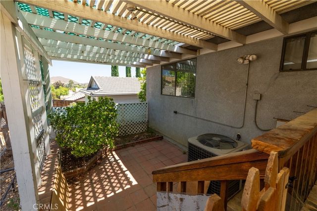 30745 Long Point, Canyon Lake, CA 92587