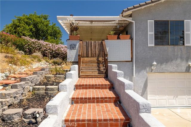 30745 Long Point, Canyon Lake, CA 92587