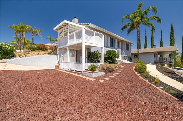 30745 Long Point, Canyon Lake, CA 92587