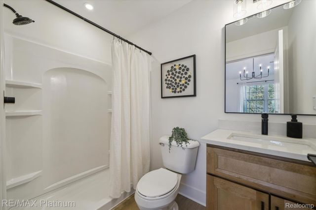 1656 Pinecroft Lane, Howell Township, MI 48855